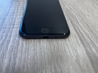 Predam Apple iPhone 8 64GB - 6