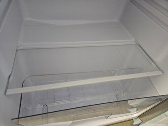 Kombinovaná menšia chladnička - 6