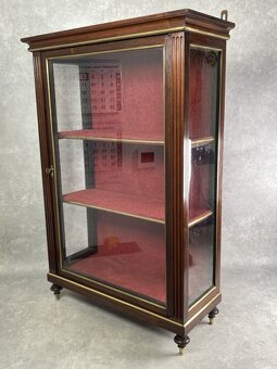 VITRINA - 6