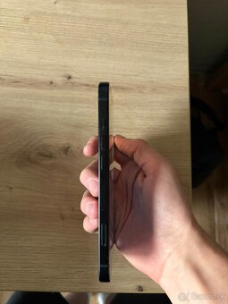 iPhone 15 128 GB čierny PREDÁM - 6