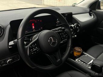 Mercedes Benz GLA180 A/T - 6