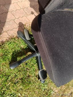 Predám kvalitné kancelárske stoličky - 6