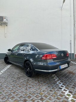 Volkswagen Passat B7 2.0TDI DSG sedan - 6