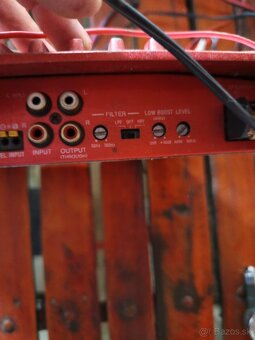 Zosilovač Sony xplod - 6