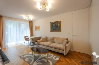Prenájom nového 3iz. bytu so záhradou a bazénom v centre Pie - 6
