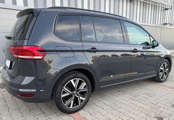 Volkswagen Touran 2.0 TDI SCR 150k Comfortline DSG - 6