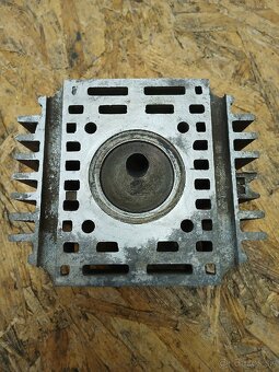 Babetta 210 hlava valca - 6