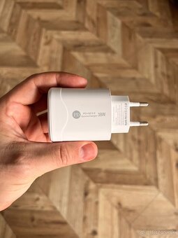 20W adaptér / nabíjačka na mobil - 6