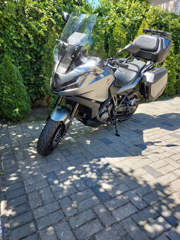 Honda NT 1100 - 6