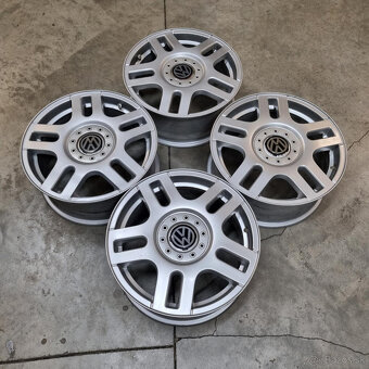 Volkswagen disky 5x100 R16 6,5J ET42 - 6