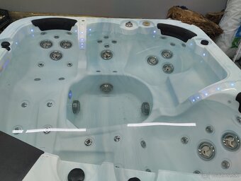 Vírivka , Jacuzzi - 6