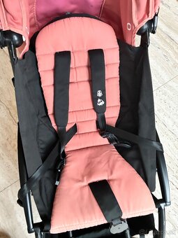 Kočarik BabyZen cestovný v dobrom stave - 6