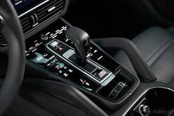 Porsche Cayenne e-hybrid 3.0 340kW, automat, 4x4, 2022, DPH - 6
