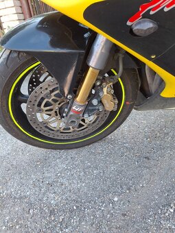 Honda CBR 929 RR - 6