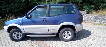 Nissan Terrano II, 2,7TD 92kW 4x4 M5 - 6