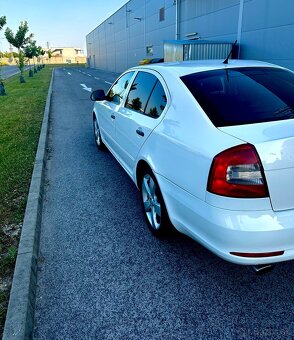 Predám Škoda Octavia 2 Facelift kúp. v SR - 6