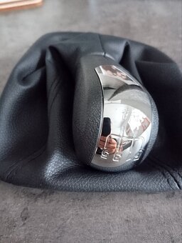 Octavia 2, 5 rýchl. radiaca páka - 6