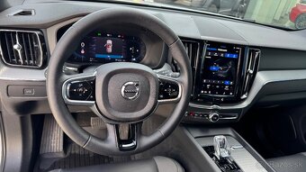 Predam Volvo XC60 B5 ‘23 Dark Plus so zarukou do 12/2027 - 6
