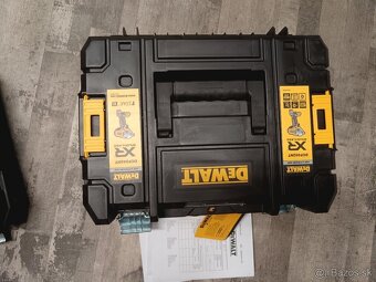 Dewalt DCF892P2T a DCD805H2T - 6