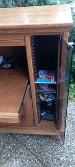 Rustikálna skrinka pod televízor - 6