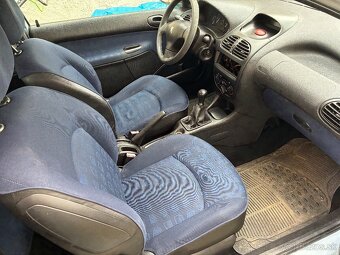 Peugeot 206 1,4i - 6