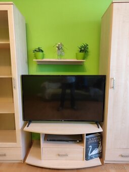 Predám zostavu sektového nábytku, ako nový. Velmi zachovalý. - 6