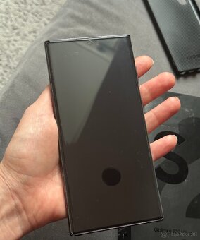 Samsung Galaxy S22 Ultra, 128 GB. - 6