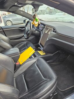 Tesla S - 6