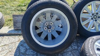 5x100 R16 --- SEAT ARONA - 6