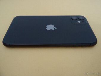 iPhone 11 128GB - ZÁRUKA 1 ROK - VELMI DOBRÝ STAV - 6