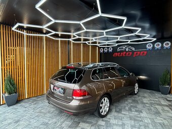 Volkswagen Golf Variant 2.0 TDI Highline - 6
