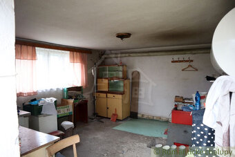 NOVÁ CENA - Väčší rodinný dom s hospodárskou budovou v Kor - 6