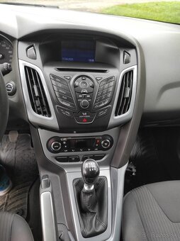 Ford Focus 1,6 benzín turbo - 6