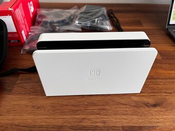 Predám Switch OLED - 6