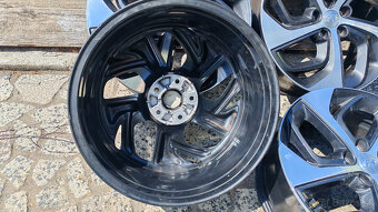 5x114,3 R19 --- HYUNDAI TUCSON , SANTA FE - 6