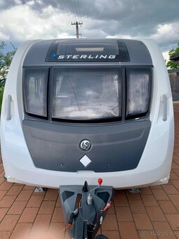 Swift Sterling Eccles Hi-Style 584 z roku 2015 Muver+ Solar+ - 6