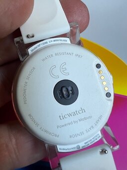 Pre Vas aktivní životní styl TicWatch E Ice White - 6