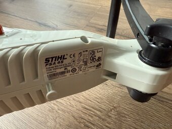 Akumulátorový krovinorez Stihl - 6