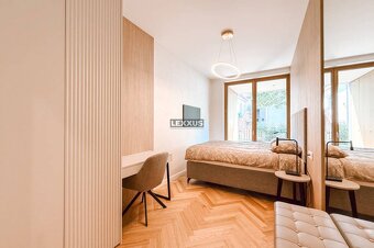 PREDAJ | Jedinečná rezidencia so záhradou v Hausbergu, Staré - 6