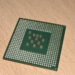 Intel Pentium 4 2,4 Ghz - 6