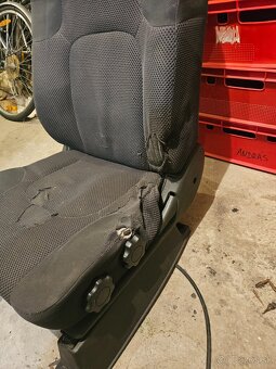 Sedadla Nissan Navara - 6