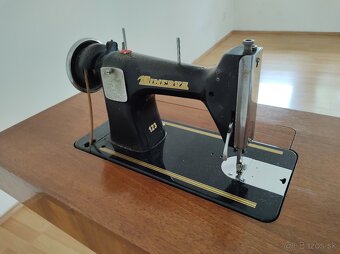 Šijací stroj MINERVA 123 - 6