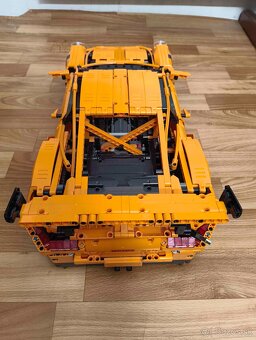 LEGO Technic 42056 Porsche 911 GT3 RS - 6