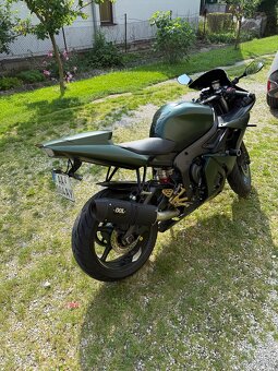 Yamaha R6 - 6