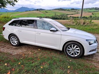 Škoda Superb Combi 2.0 TDI Style DSG 110kw,alcantara,kessy - 6