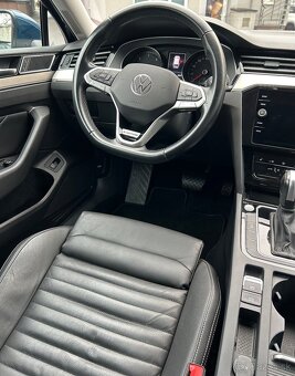 Volkswagen Passat - 6
