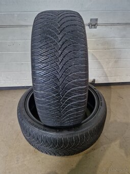 Predam celoročne pneu.225/40R19 93W - 6