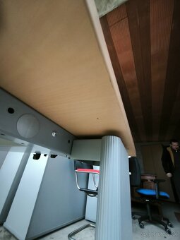 Kancelársky stôl 200x80 - výškovo nastaviteľný - 6