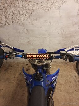 Ymaha yzf 250 - 6