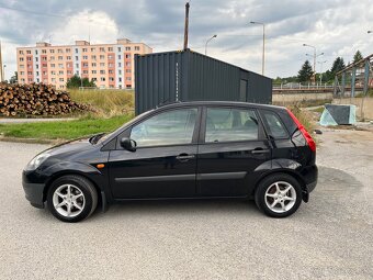 FORD FIESTA 1.3i Futura - 6